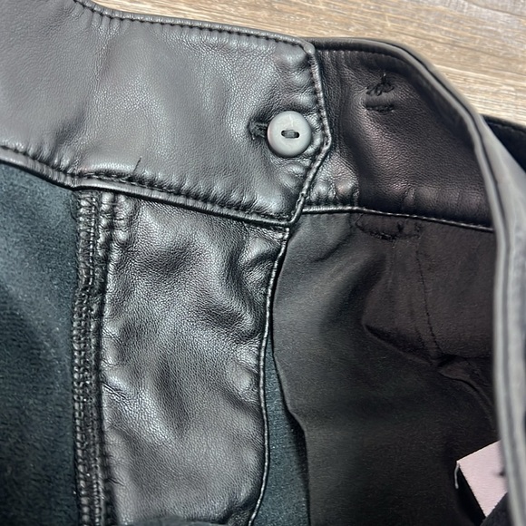 Loft High Rise Soft Faux Leather Belted Pants Size 2 - Picture 8 of 13